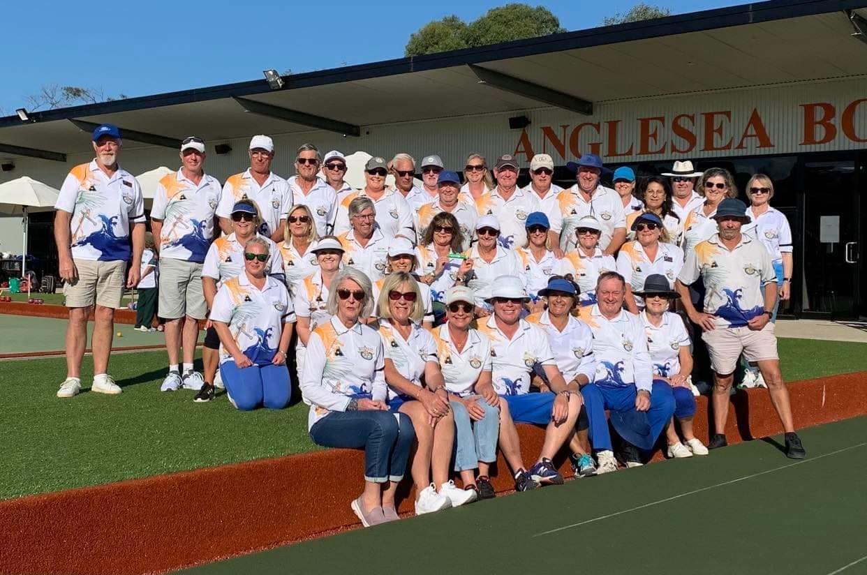 Club members on the bowls trip to Anglesea